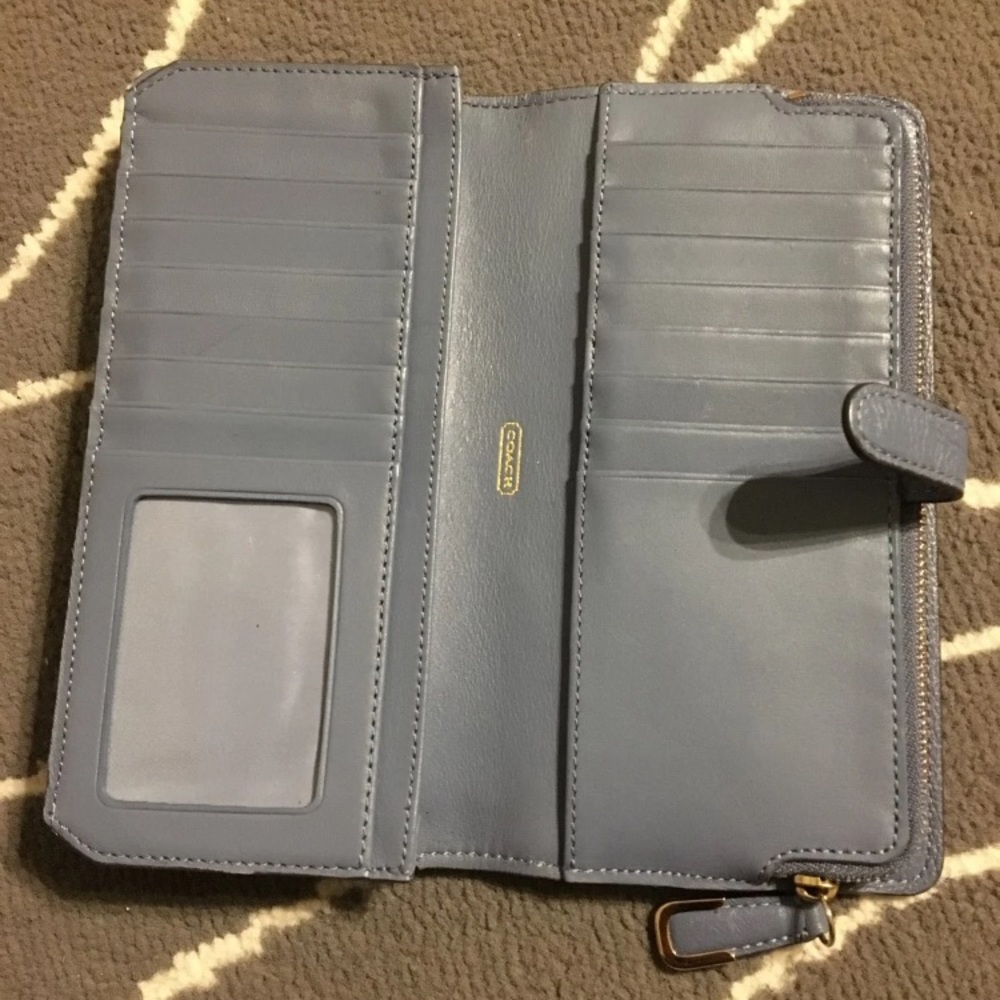 Coach Wallet - Picture 6 of 7